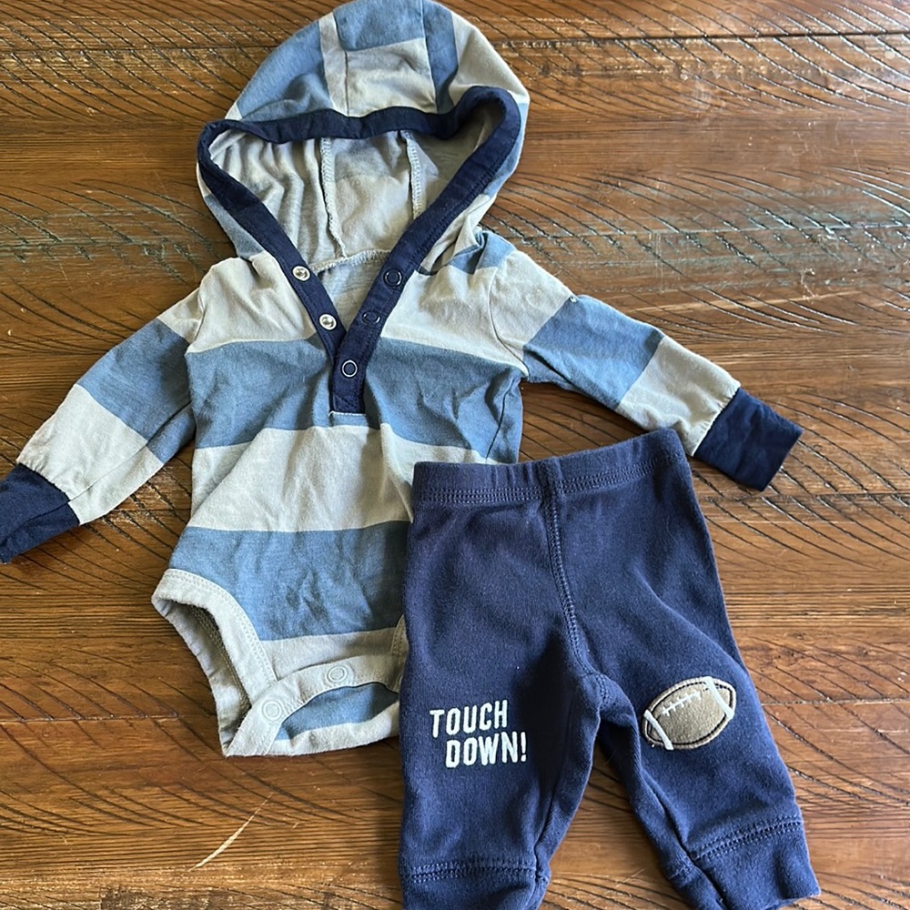 Carters newborn outfit
